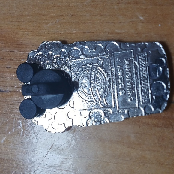 Disney Pin (#8) - Picture 2 of 2